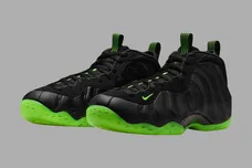 SneakerHeader.001