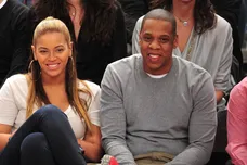 Celebrities Attend The New Jersey Nets v New York Knicks Game - February 20, 2012
