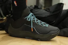 nike-lebron-23-sneaker-news-2