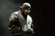 Kendrick Lamar Reunites Seventh Grade Teacher
